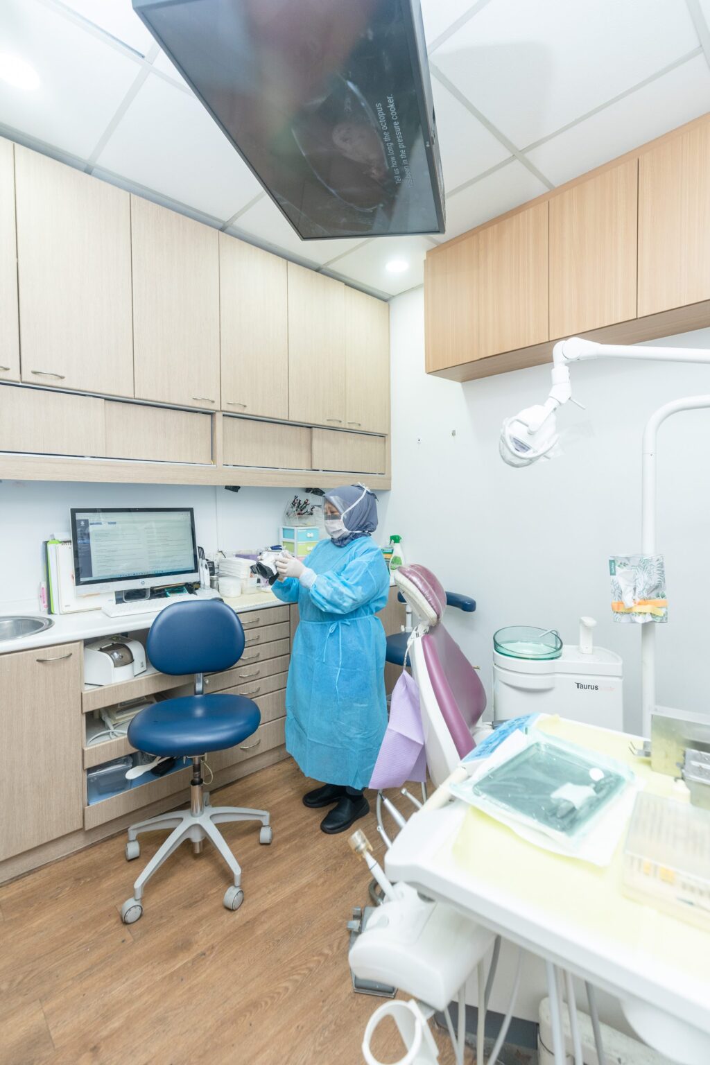 Dental Clinic Jurong West Braces / Dental Implants