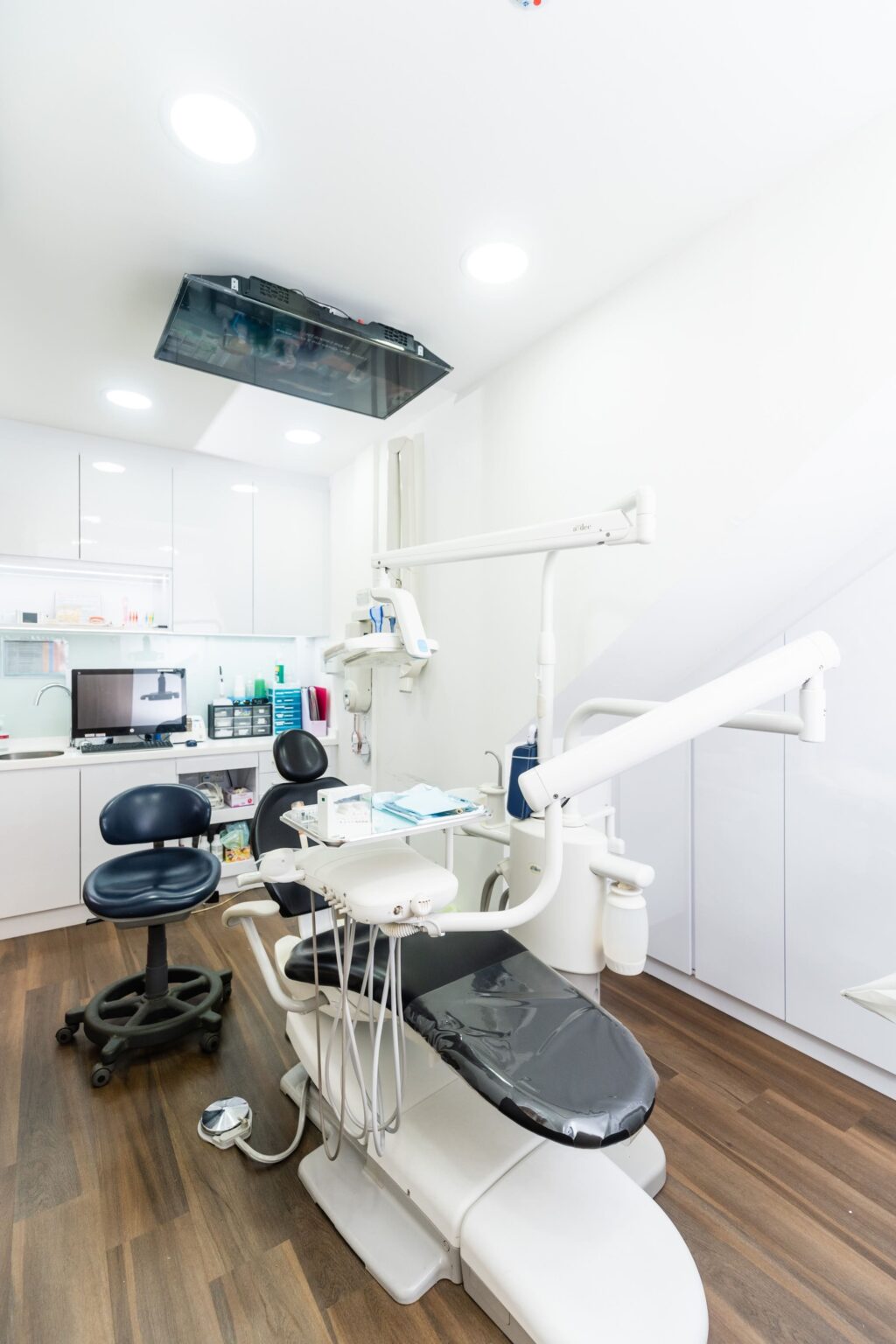 Dentist in Ang Mo Kio Gentle Treatment & Invisalign® Braces